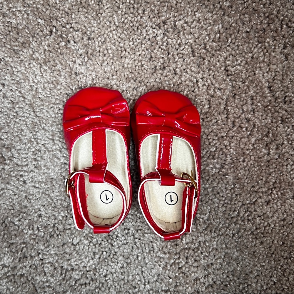 NWOT Red Newborn/Size1 Shoes